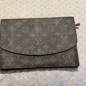 Louis Vuitton Brown Monogram Clutch